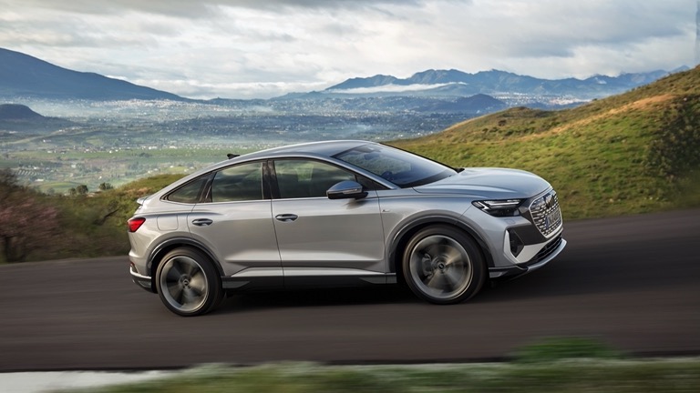 Audi_Q4_e-tron_Sportback_2021-02.jpg