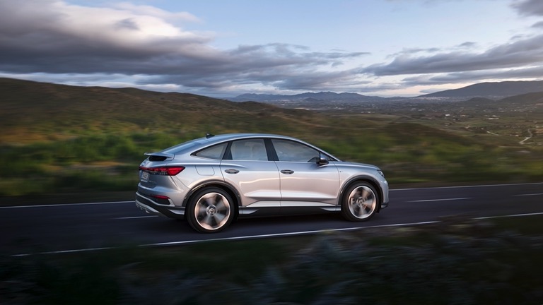 Audi_Q4_e-tron_Sportback_2021-03.jpg