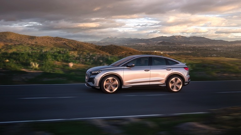 Audi_Q4_e-tron_Sportback_2021-04.jpg