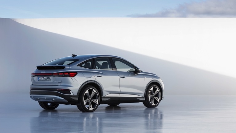 Audi_Q4_e-tron_Sportback_2021-06.jpg