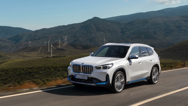 BMW_iX1_2022-08-1.jpg