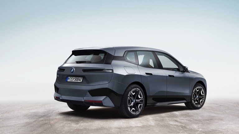 BMW_iX_2022-08-1.jpg