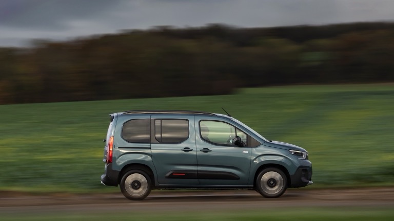 Citroen_e-Berlingo-2024-04.jpg