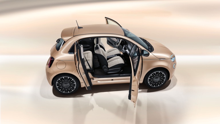 Fiat_500e_3plus1_2020-05.jpg