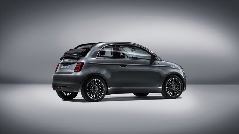 Fiat_500e_Convertible_2020-02-1.jpg