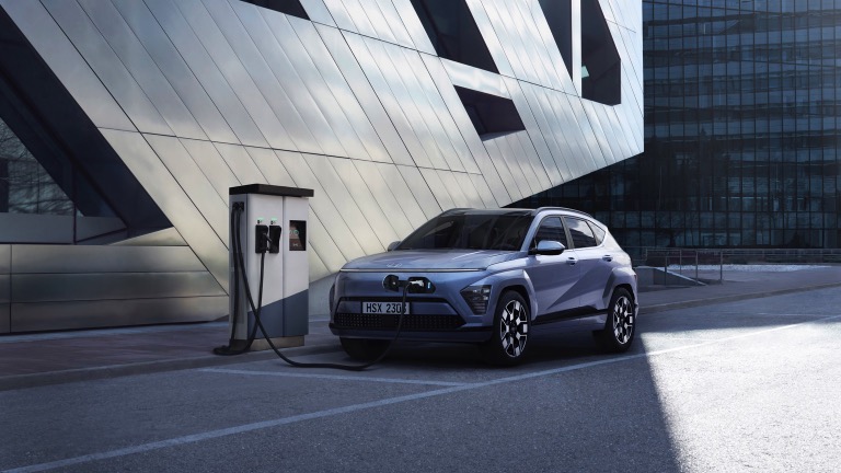 Hyundai_Kona_Electric_2024-03.jpg