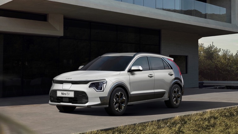 Kia-NiroEV-2022-01.jpg
