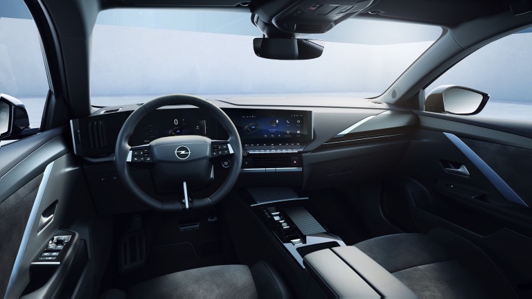Opel_Astra_Electric-05.jpg