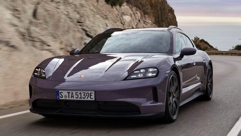 Porsche_Taycan_Sport_Turismo_2024-01-1.jpg