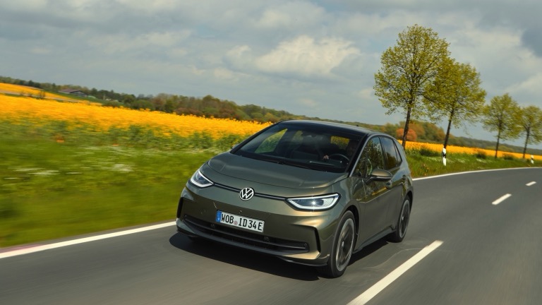 Volkswagen_ID3_2024-08.jpg