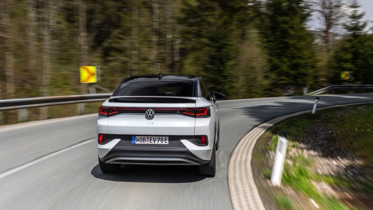 Volkswagen_ID5_2024-07.jpg