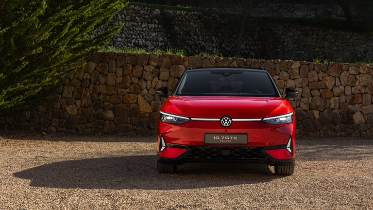 Volkswagen_ID7_Tourer_GTX-04.jpg