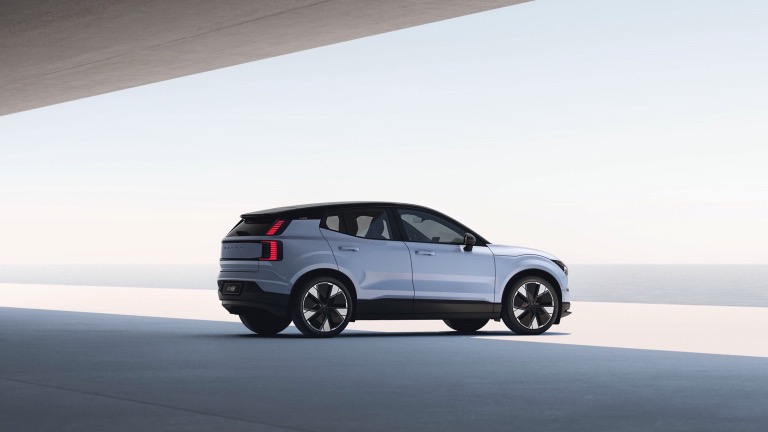 Volvo_EX30_2024-03.jpg