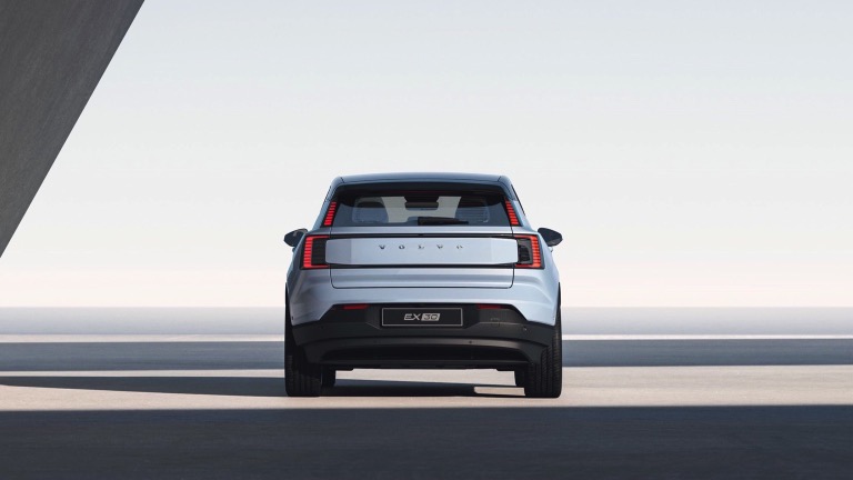 Volvo_EX30_2024-05.jpg